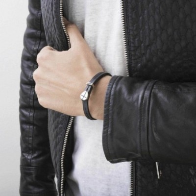 Leather Bracelet with Shield symbol in steel